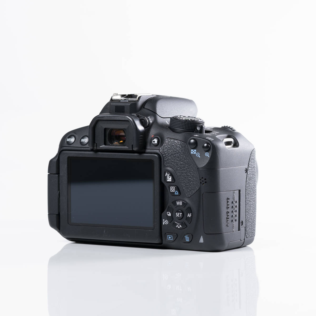 25日までSALE】canon EOS kiss X7i スームレンス18-55mm セット 