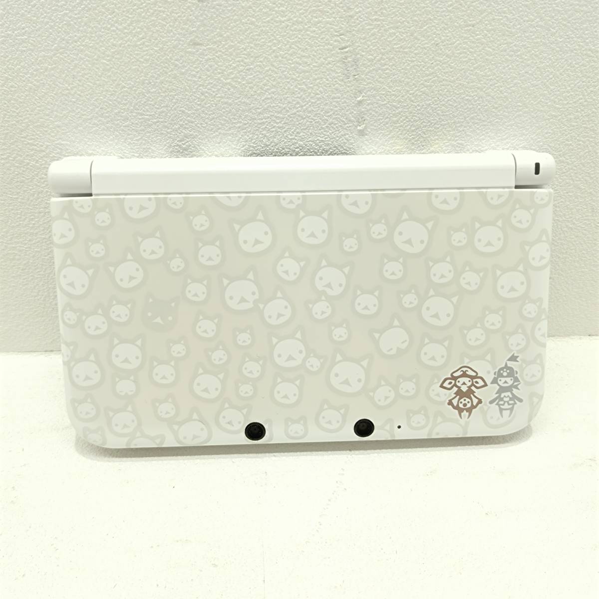 069 A 【中古品】ニンテンドー3DSLL 本体のみ アイルーホワイト 任天堂  