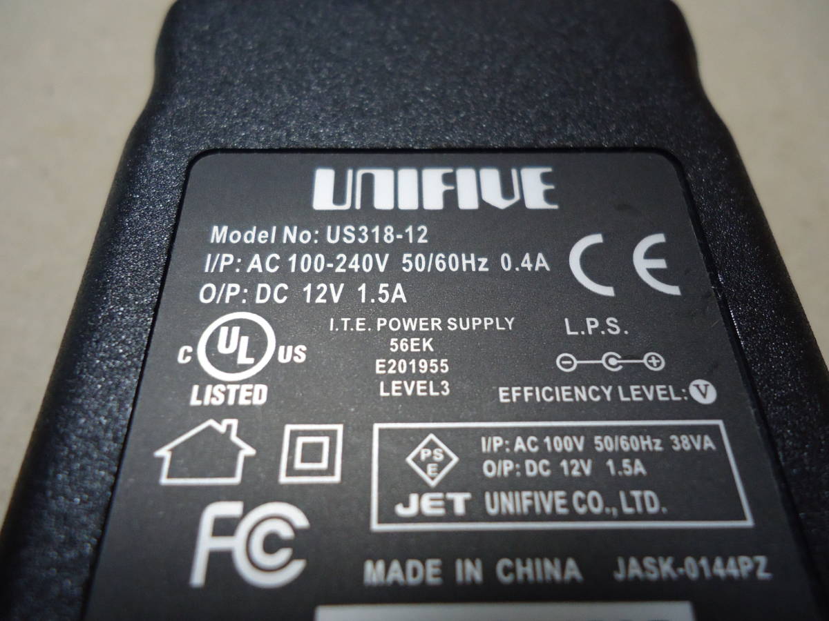 UNIFIVE US318-12 DC12V1.5A_2