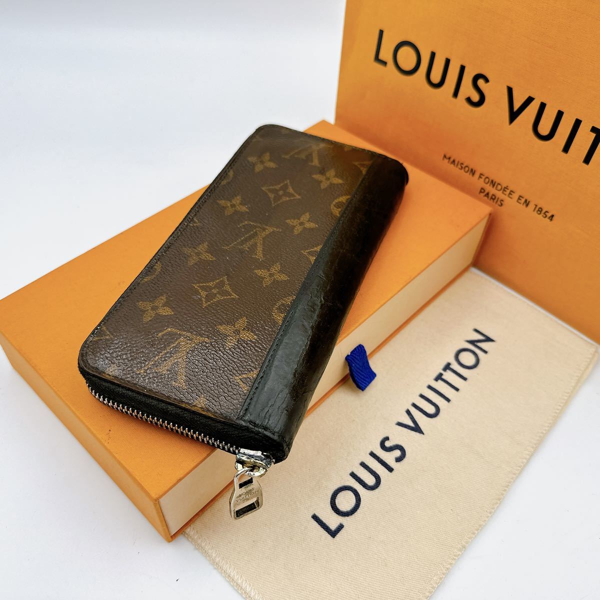 ルイヴィトン モノグラム マカサー ヴェルティカル 長財布 【公式通販】