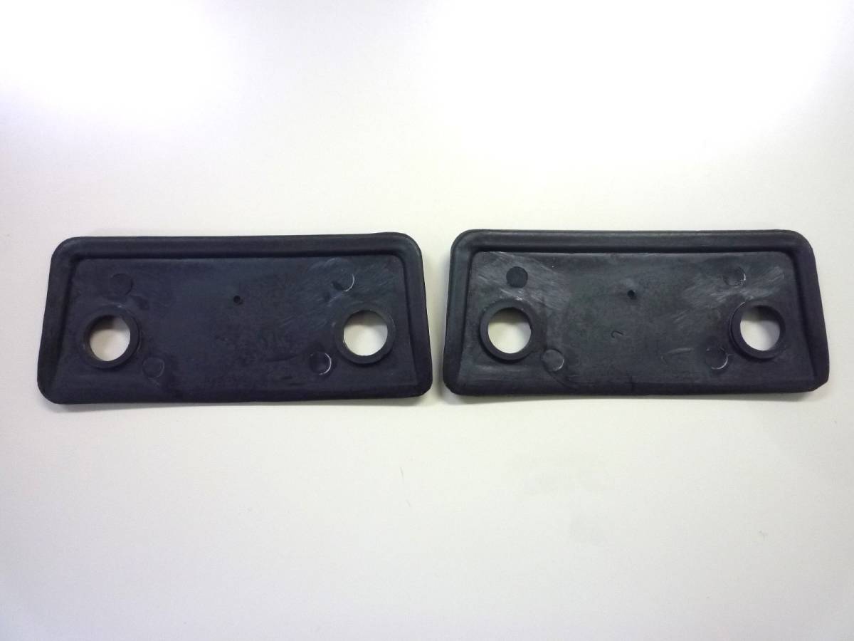 取付用ベース プレートのみ ダットサン720 ピックアップ720 ドアミラー バックミラー サイドミラー パーツ 部品 補修 スペーサー パッキン_3