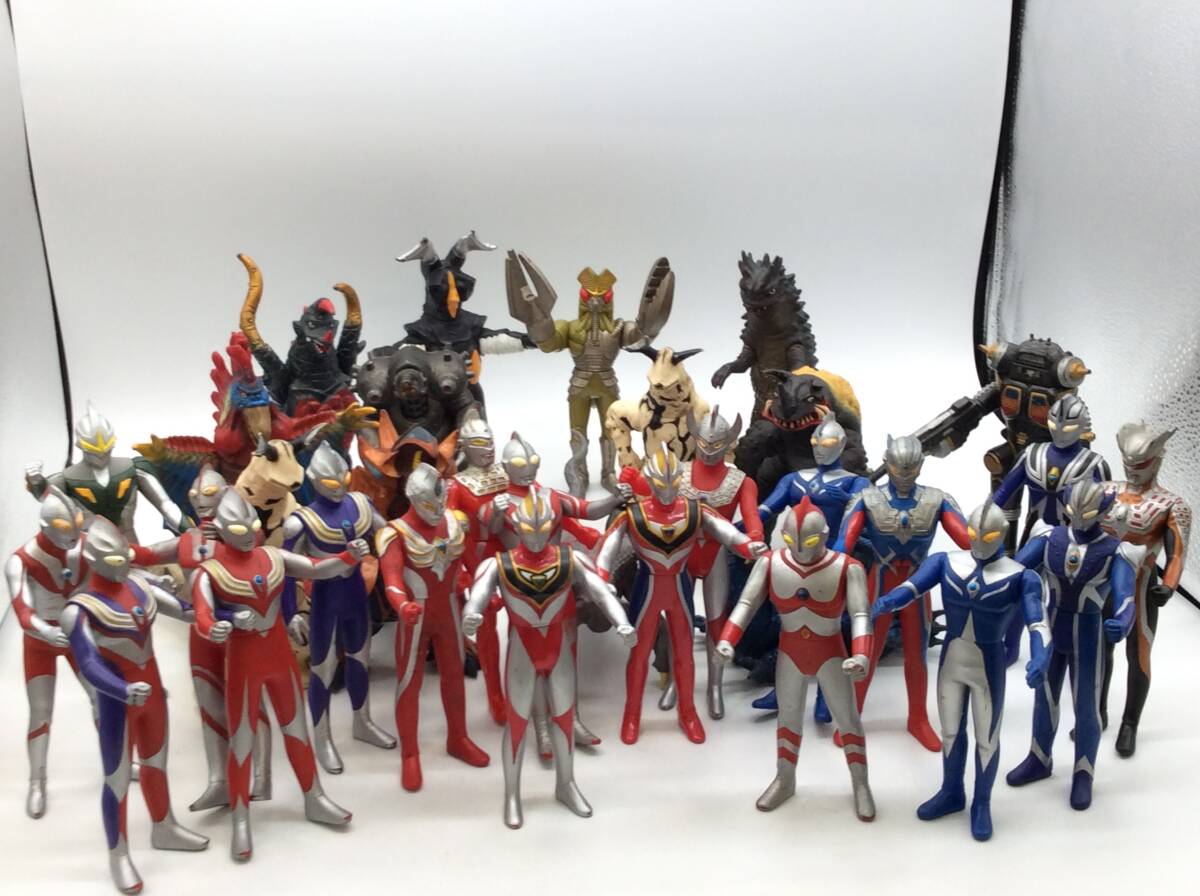 3281 ウルトラマン 怪獣 ソフビ フィギュア 人形 まとめ 32体 ジャンク 