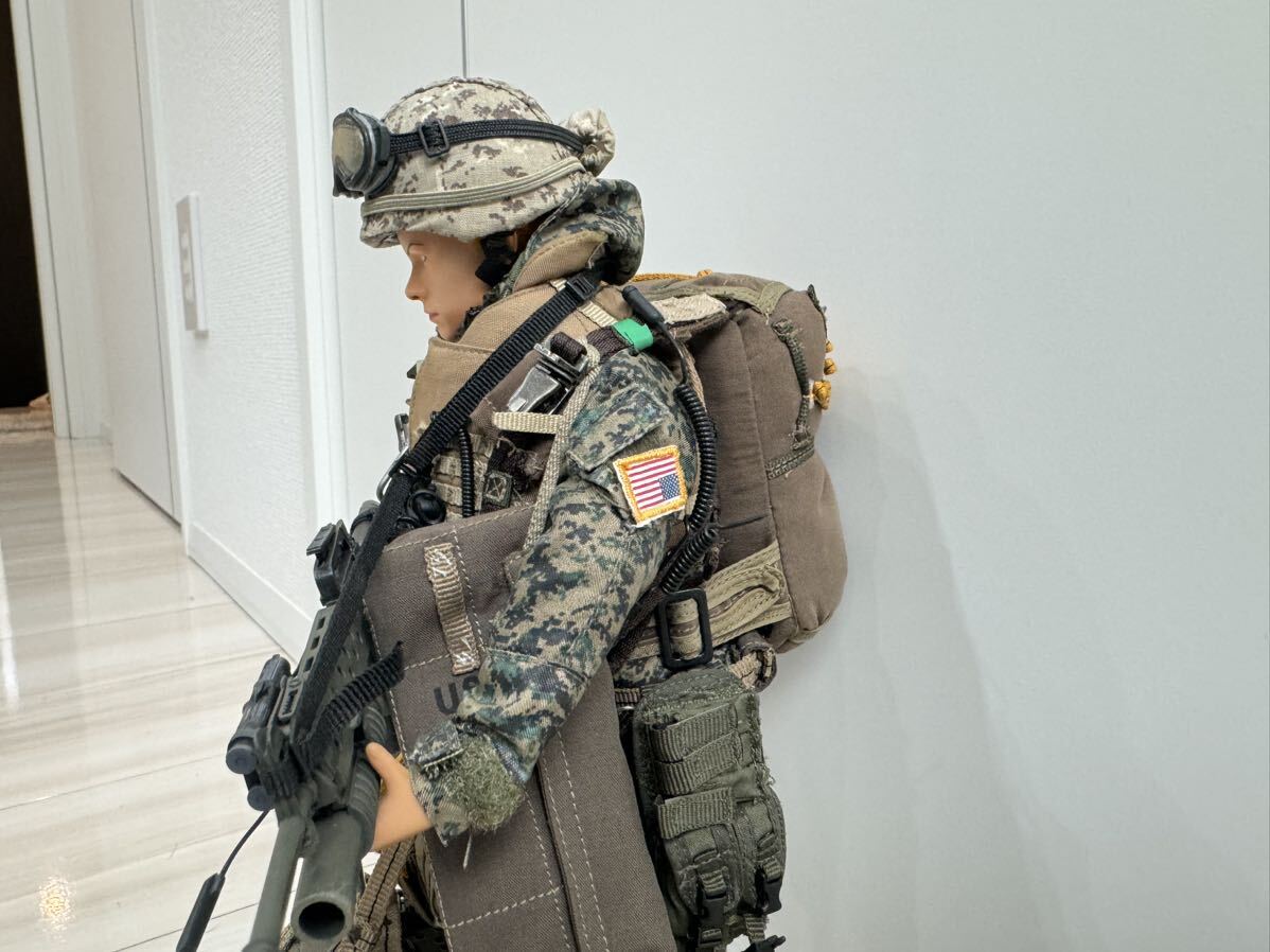 1/6 USMC パラシュター女性兵士(HotToysホットトイズ) HOT TOYS/ホットトイズ HALO USMC レディース女 パラシュート落下傘