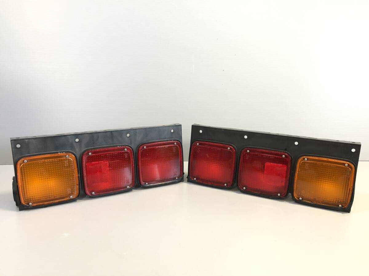 KOITO | 3連 リアコンビネーションランプ 小糸製作所 小糸 3連タイプ 