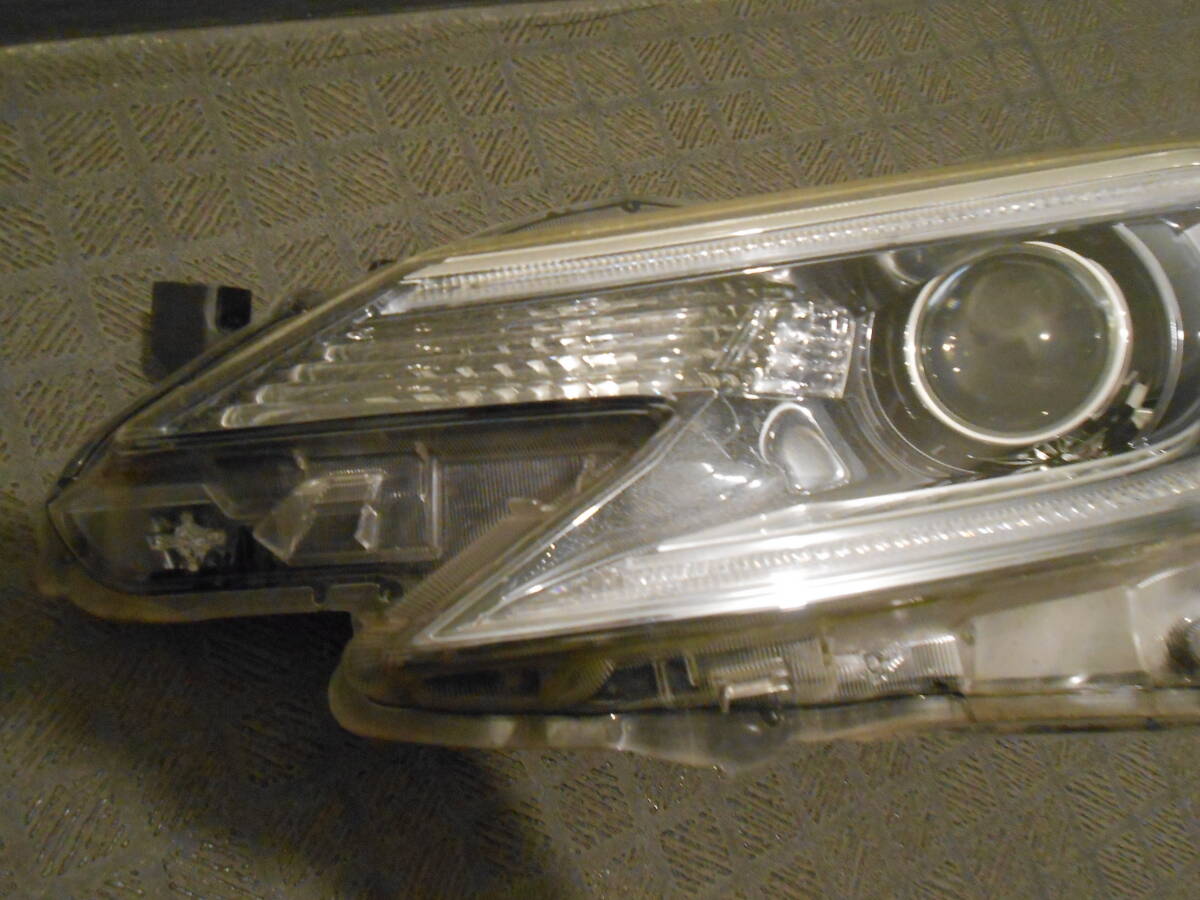 ☆トヨタ・マークX 130系中期 左側ヘッドライト ・ユニット・ジャンク品☆_7