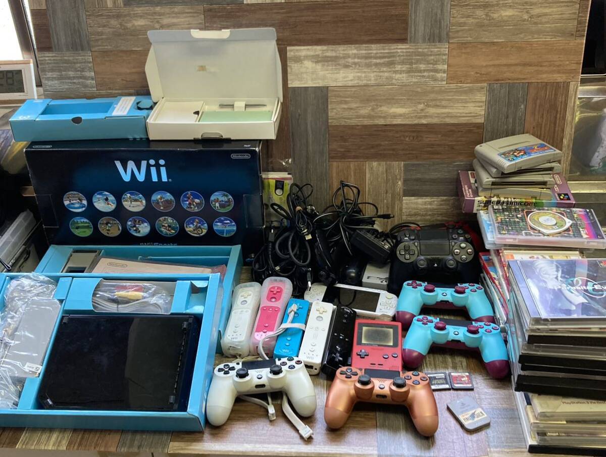 d*7様 ゲーム機器 大量まとめ Nintendo SONY A-016【中古品・ジャンク】 ゲーム機 まとめて 大量 コントローラー