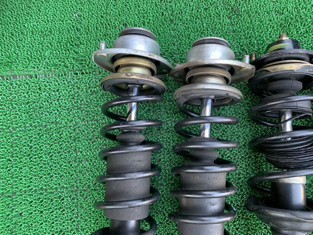 2スバル プレオ RA1/RA2/RV1/RV2 純正 サスペンション 一台分 フロント ストラット 左右 リア サス ショックアブソーバー ...