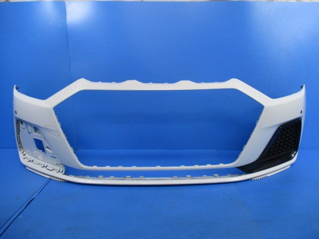 【商談中】　◇アウディ・フロントバンパー/ホワイト系◇ アウディ A1 スポーツバック GBDAD 純正 フロントバンパー 82A 807 437