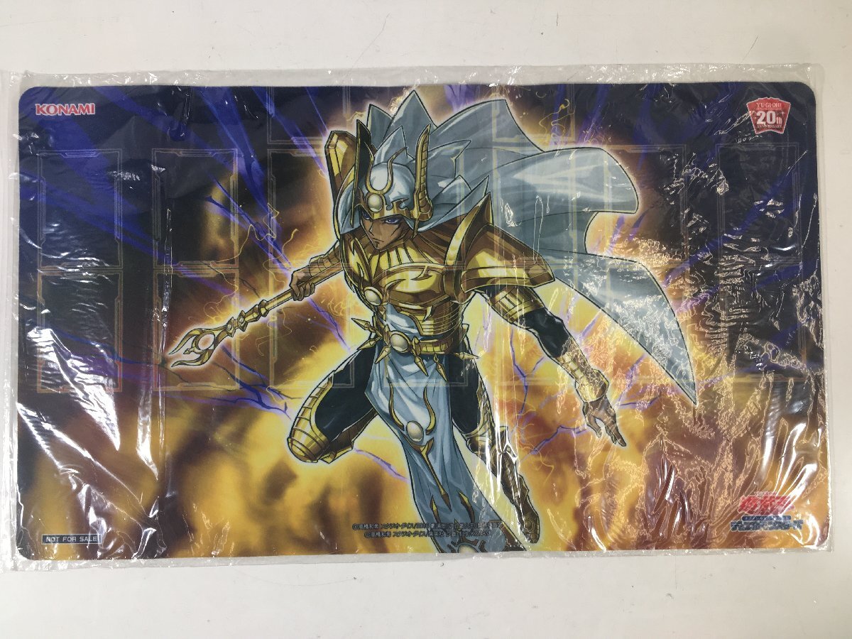 遊戯王 プレイマット 青眼の白龍 ブラックマジシャン シャイニング