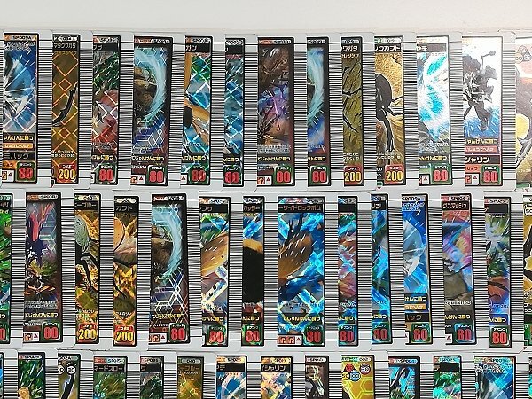 sA163s [大量] 甲虫王者ムシキング 金・スーパーわざまとめ 計95枚