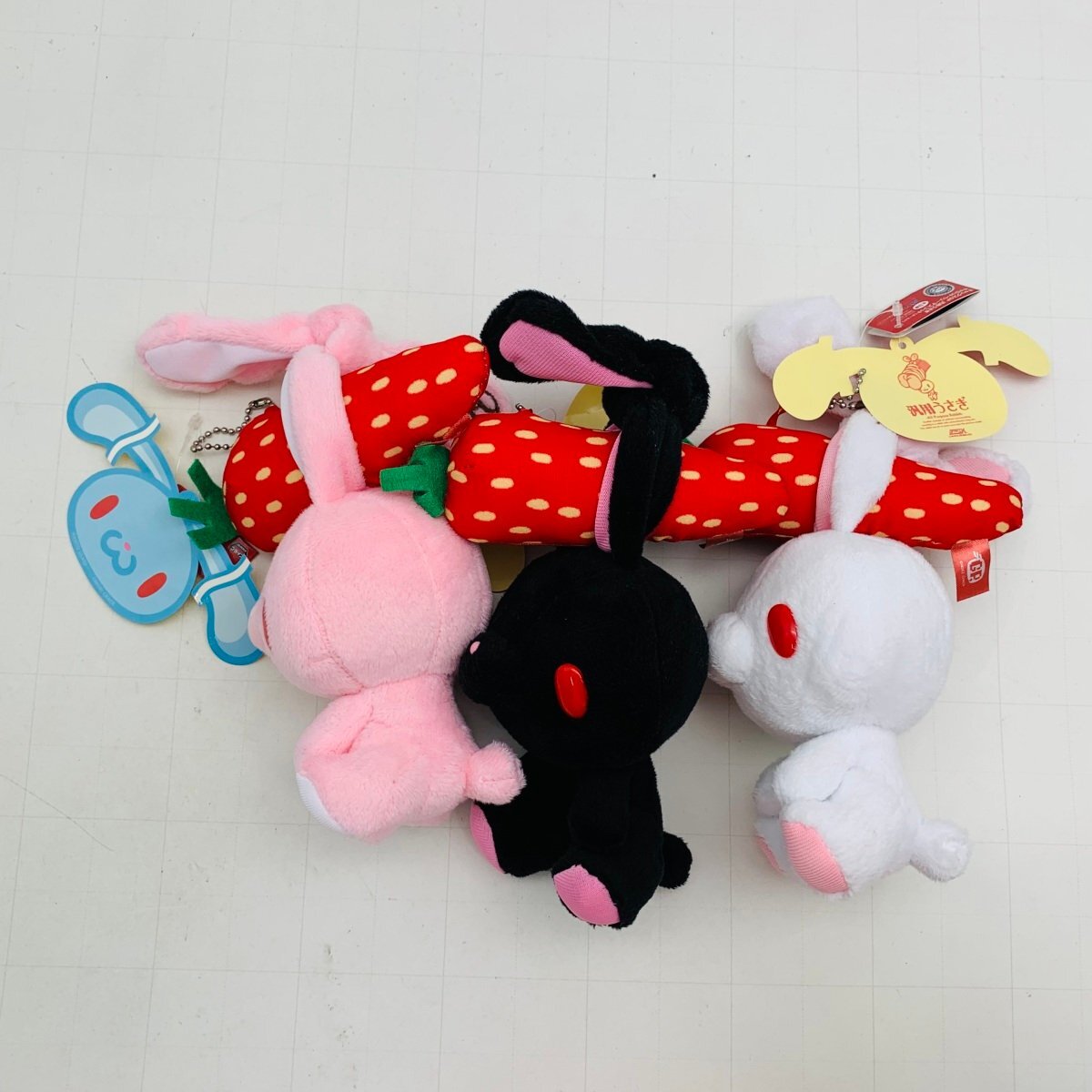 新品 タイトー チャックスGP 汎用うさぎ 悪魔型 ぬいぐるみマスコット
