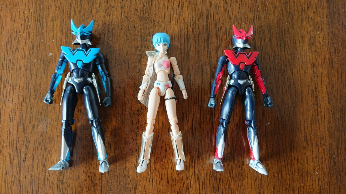 ミクロアクション ウイングマン 青 赤 アオイ ウイナア(ウイナルド