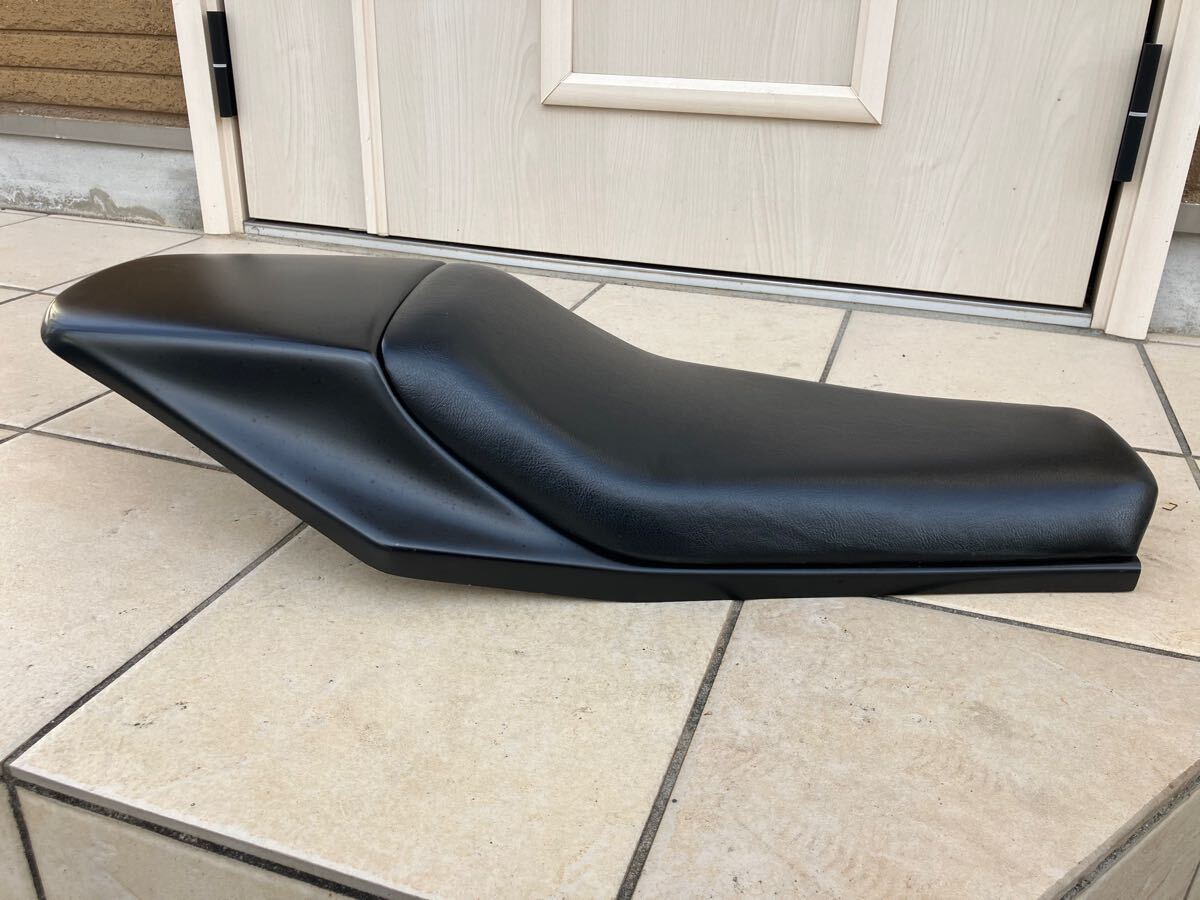FRP シングルシート 汎用 トラッカー カフェレーサー FTR TW グラス