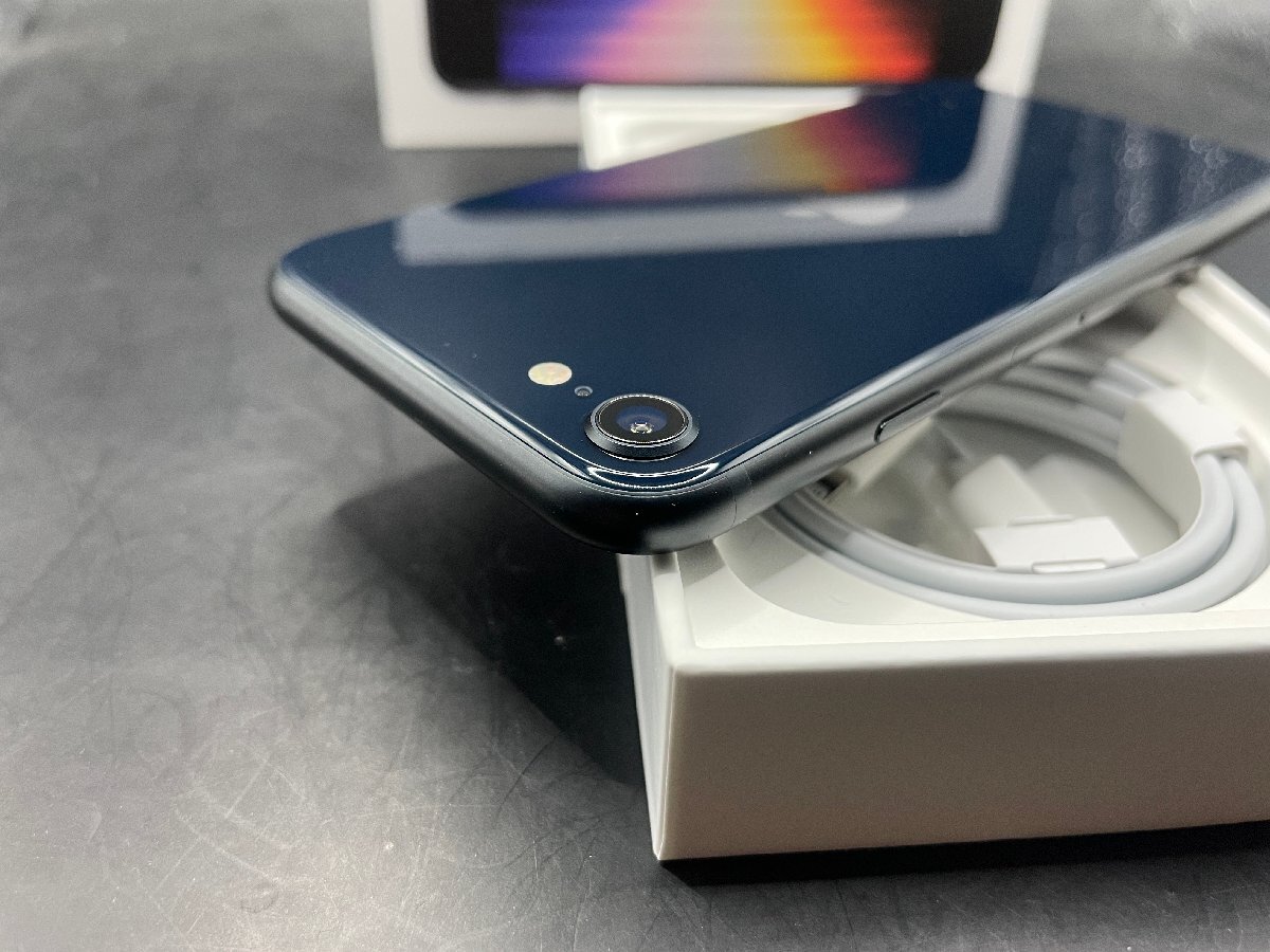 【美品・バッテリー100％】 Apple iPhone SE 第３世代 256GB SIMロック解除済み_5