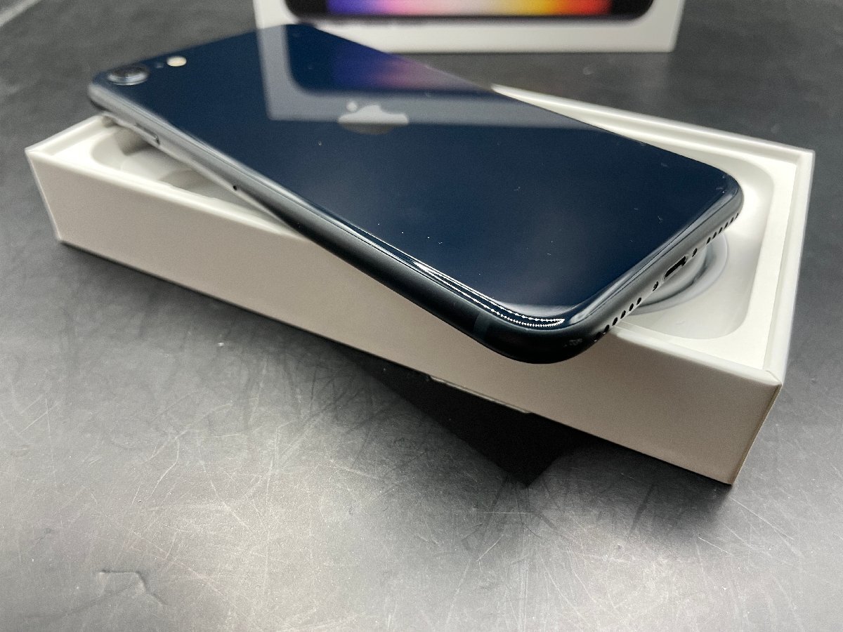 【美品・バッテリー100％】 Apple iPhone SE 第３世代 256GB SIMロック解除済み_7
