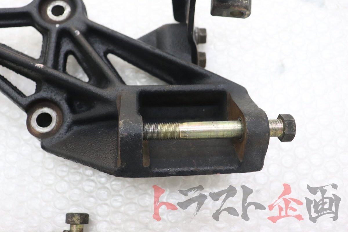 1101416306 パワステポンプ ブラケット スカイライン GT-R BNR32 中期 トラスト企画 送料無料 U パワステポンプ スカイライン BNR32 の BNR32スカイラインGT-Rのパワステポンプ・チューブ交換です。② Blog