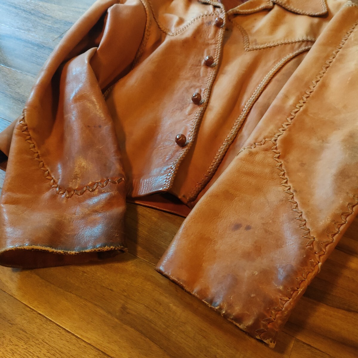 ビンテージ○North Beach Leatherカービングウィップステッチ