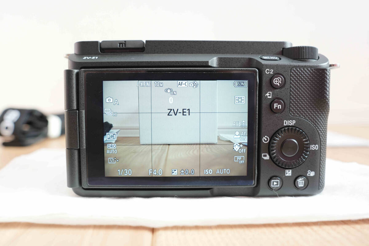 新品同様超美品　SONY　ZV-E1　ボディ　フルサイズミラーレスカメラ　Eマウント　ソニー　VLOGCAM_9