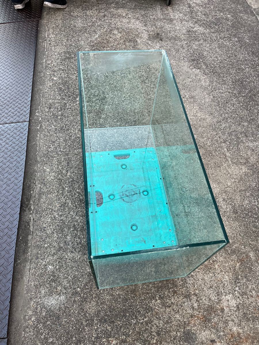 【引取り 愛知県一宮市】幅900×奥行400×高500mm　ガラス水槽　中古_3