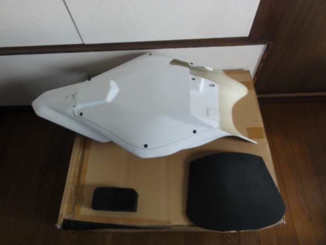 YZF-R6 才谷屋シートカウル新品_4