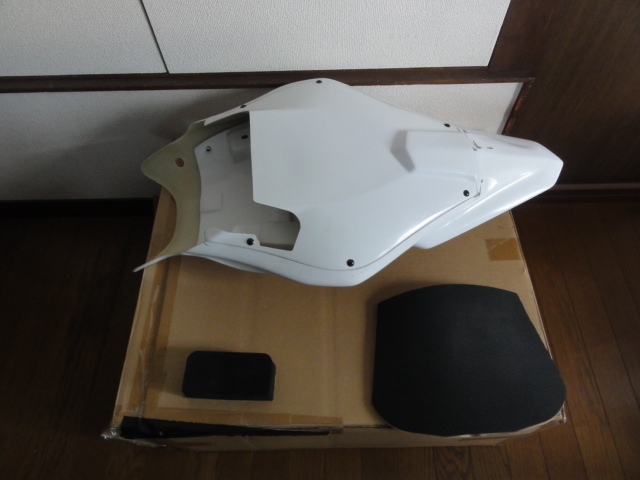 YZF-R6 才谷屋シートカウル新品_5
