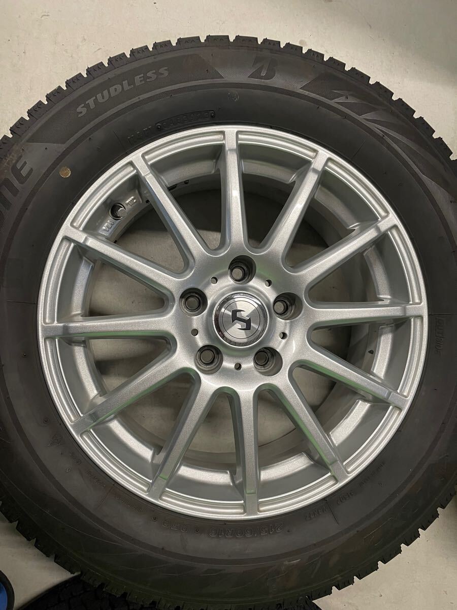 23年製 ブリヂストン スタッドレス ブリザック VRX2 5H114.3 215/60R16 残溝8分前後_2