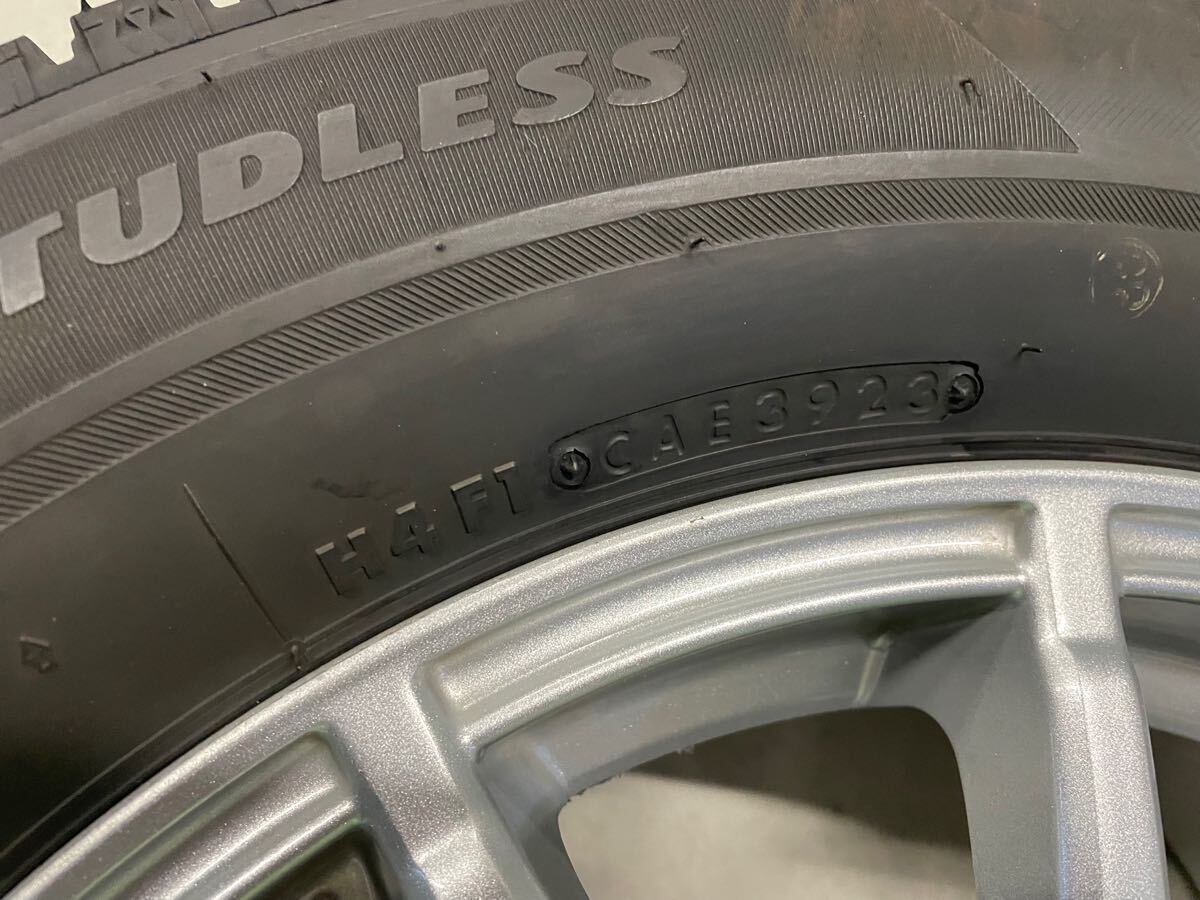 23年製 ブリヂストン スタッドレス ブリザック VRX2 5H114.3 215/60R16 残溝8分前後_9