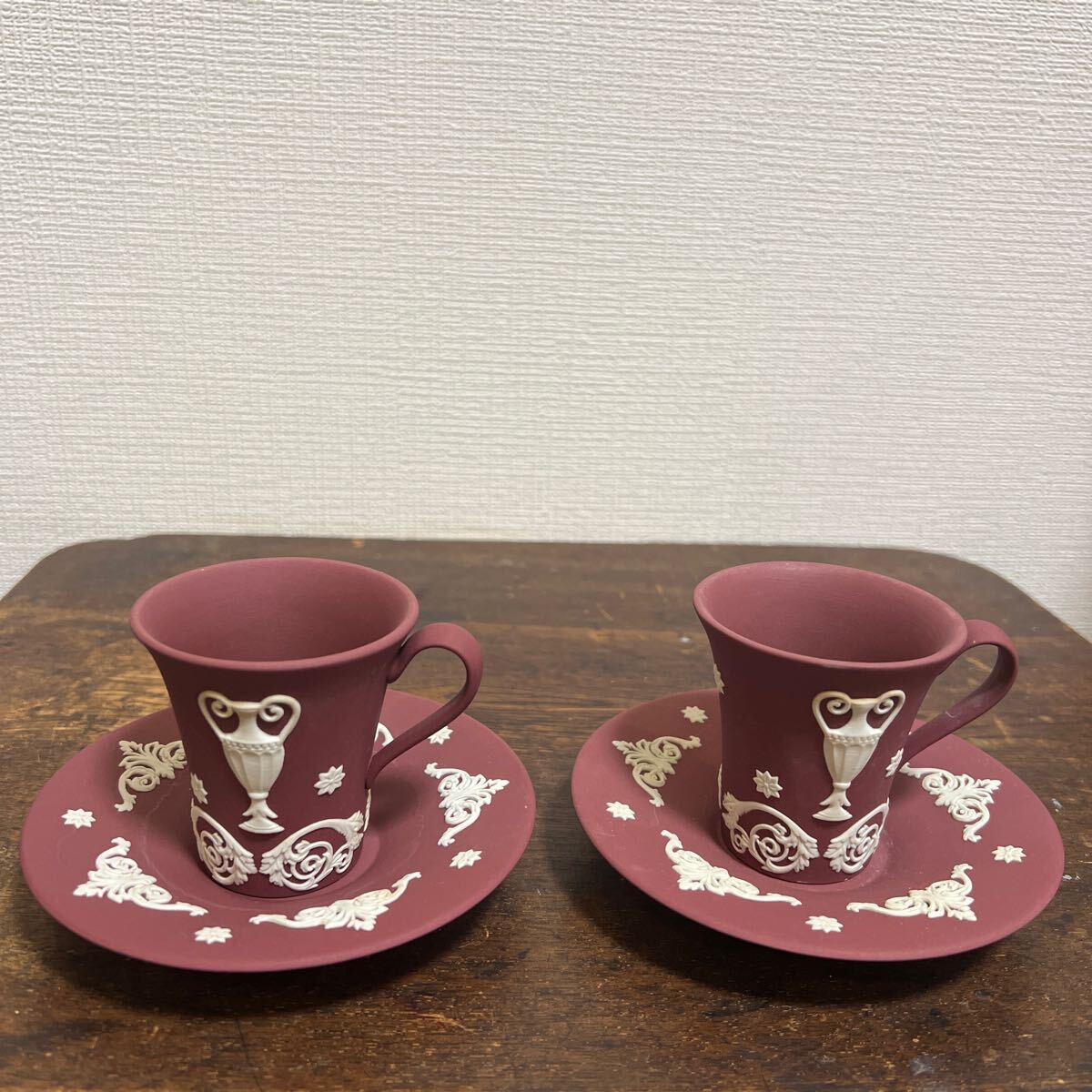 Wedgwood クリムゾン ジャスパー 赤 ウエッジウッド 花瓶 ジャスパー