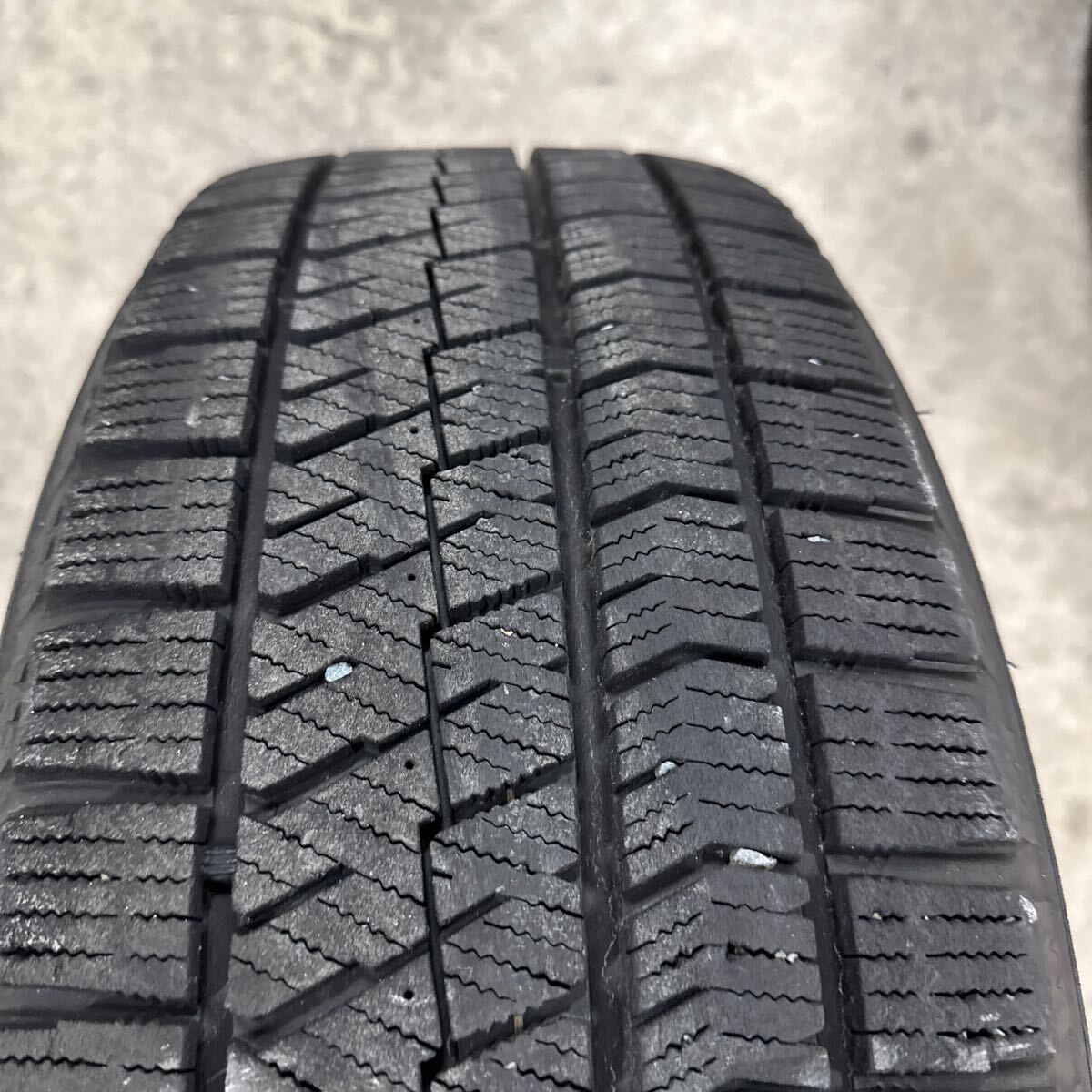 トヨタ プリウスα純正 センターキャップ付き アルミホイール 