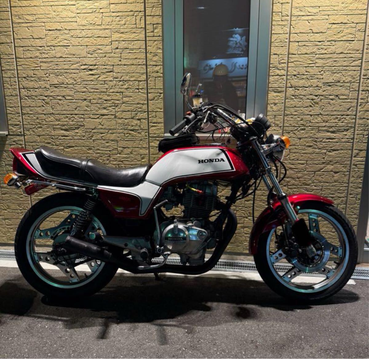 CB400N スーパーホークⅢ 純正シート CB250T CB400T CB250N ホーク バブ ホークⅡ ホークⅢ タックロール ホーク3 ホーク2 三段シート 純正 CB400N シート Yahoo!オークション 検）CB400T 2026年