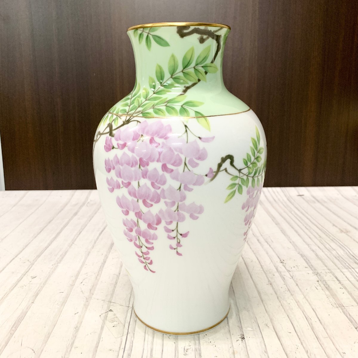 s001 N4(80) 大倉陶園 OKURA 花瓶 藤の花 高さ27.5cm 花器 金彩 壺