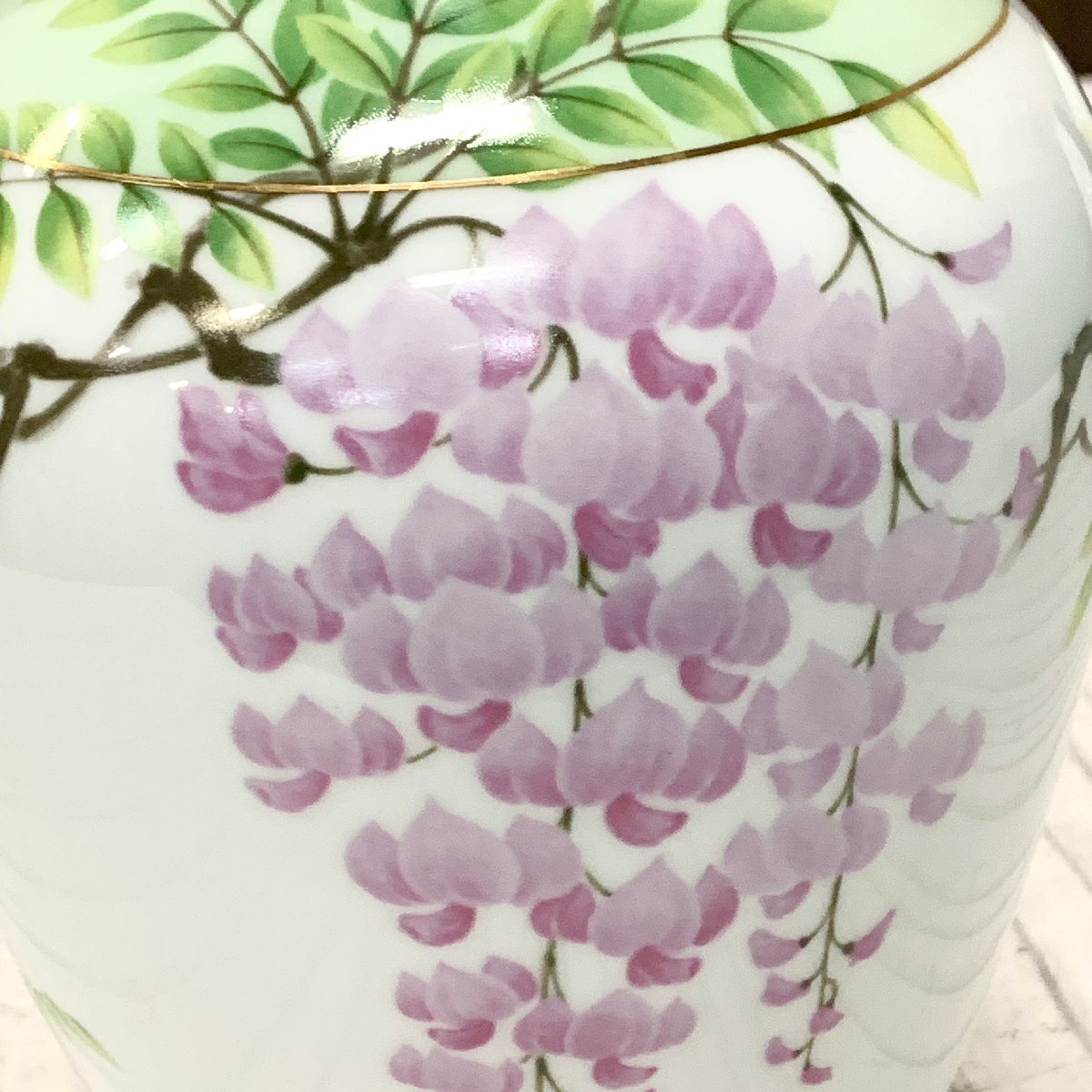 s001 N4(80) 大倉陶園 OKURA 花瓶 藤の花 高さ27.5cm 花器 金彩 壺