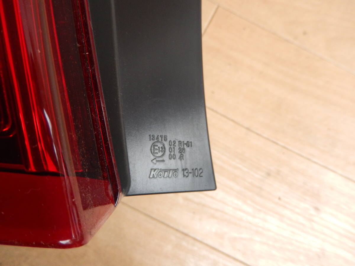 カローラフィールダー テールライト 左 NKE165G 2014年 RPI4B2331TY