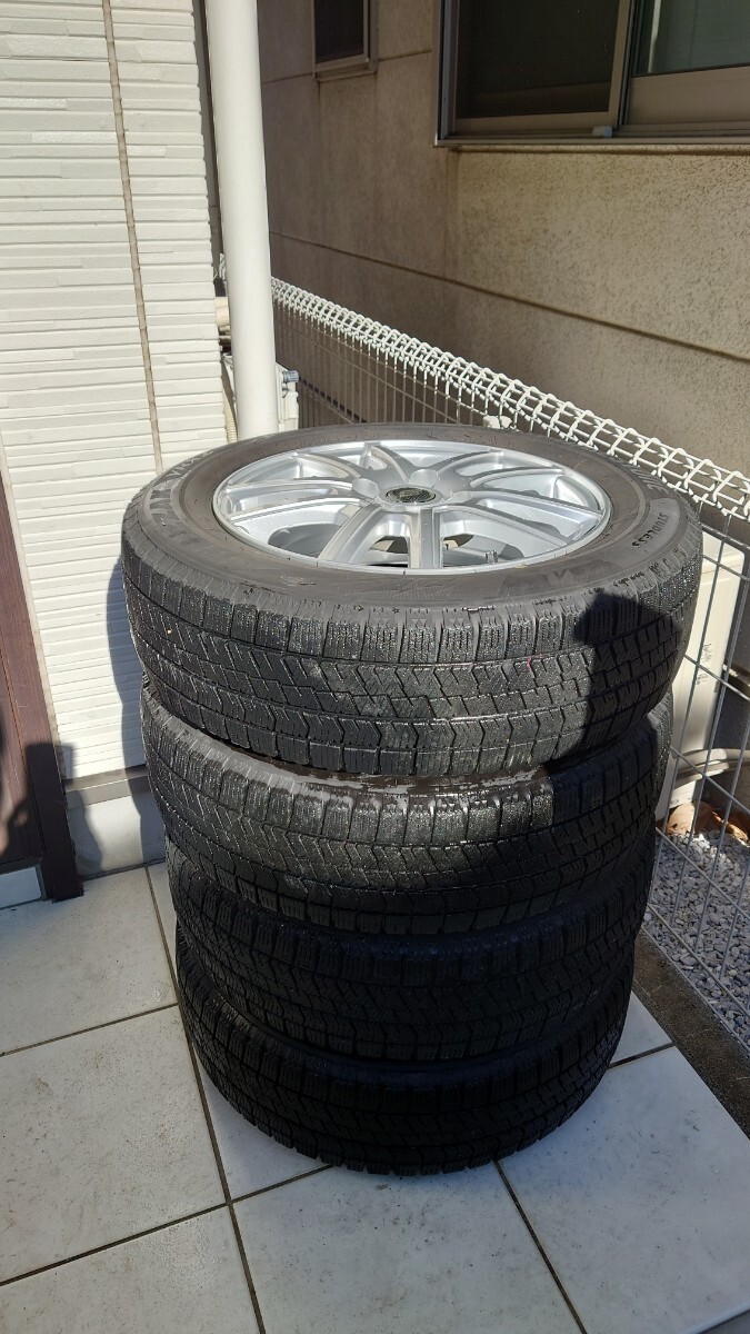 中古品 175/65R15 BRIDGESTONE BLIZZAK VRX2 4本 2017年製 残4.8〜5.4mm　 ブリヂストン 175⁄65R15 中古 4本セット - ブリジストン