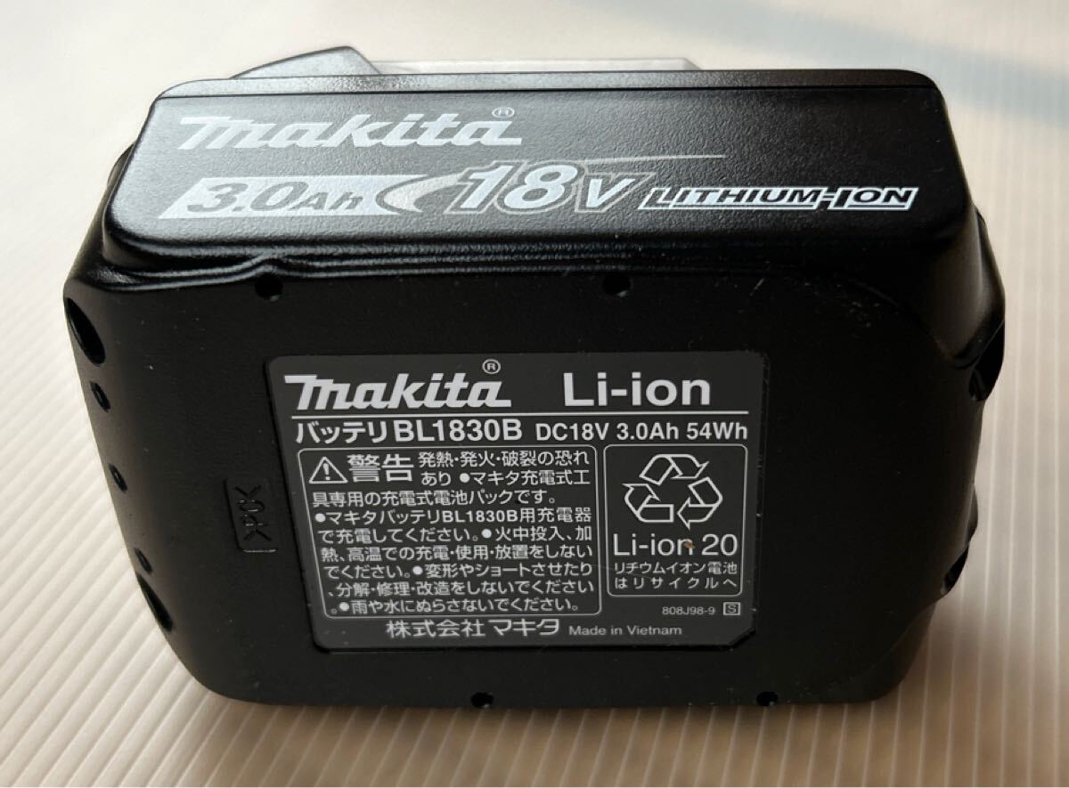 マキタ 純正バッテリー BL1830B_1