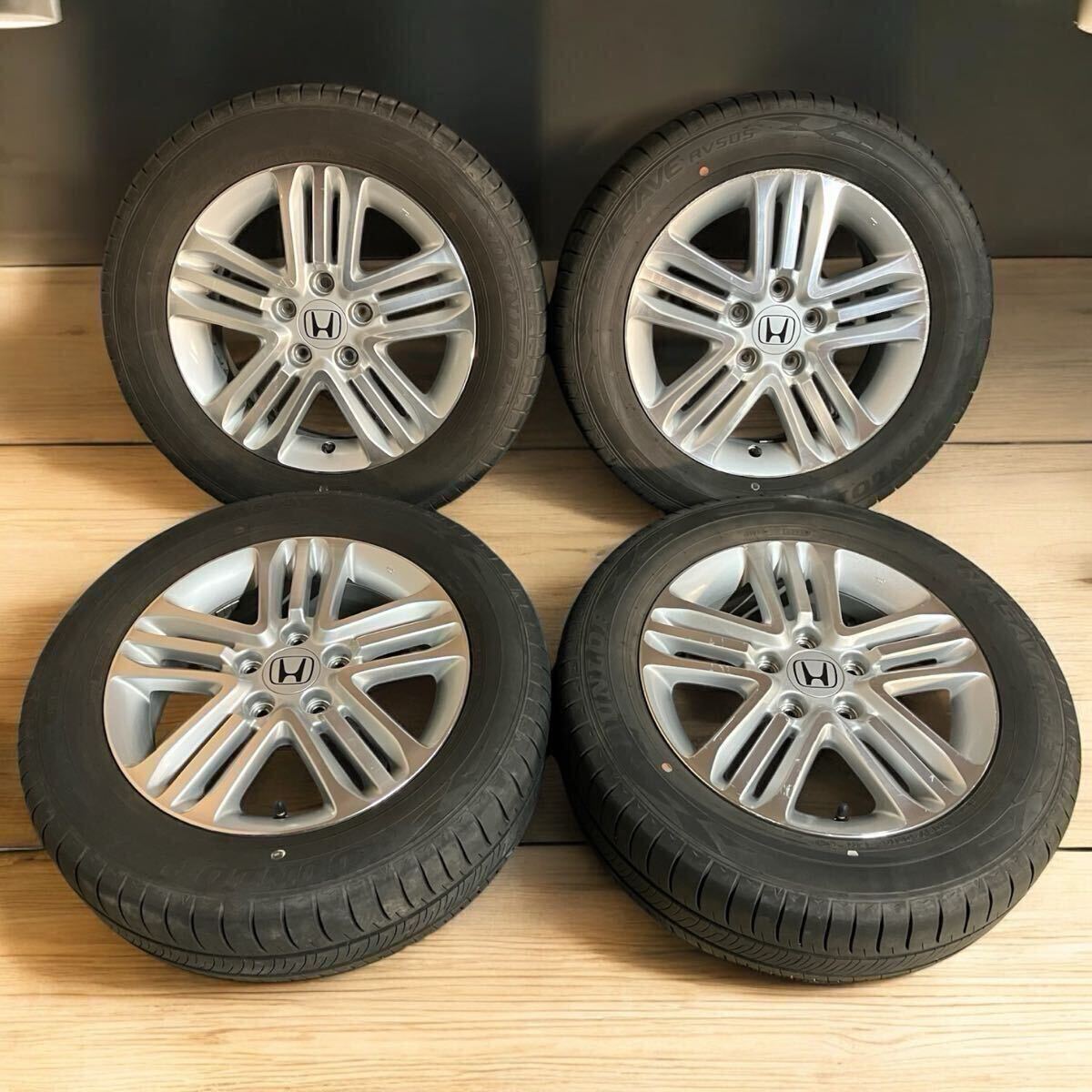 205⁄60R16 ダンロップ ステップワゴン（ブランドダンロップ）（車用品