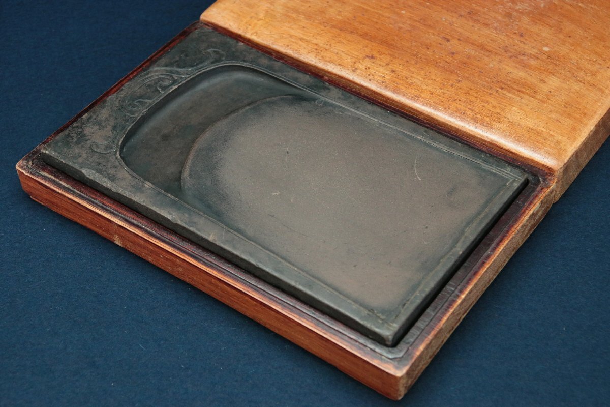 銀座通販 中国の古硯 清 古澄泥 鐘様硯 マイカイ紫 21.3×13×1.8CM 唐物