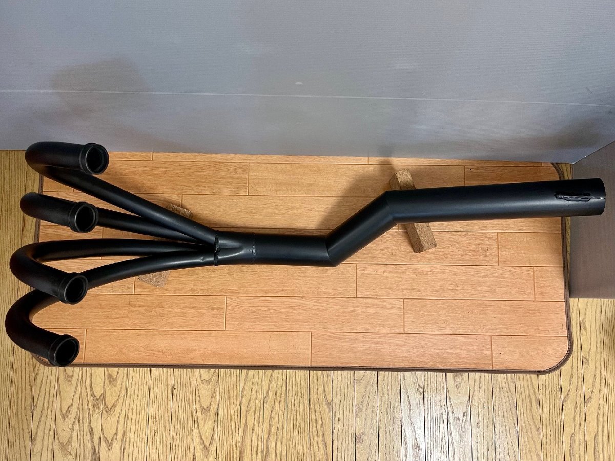 ▽ ZRX400 (98-) △ マッドマックス製の集合管 マフラーです！ 70Φ MAD MAX