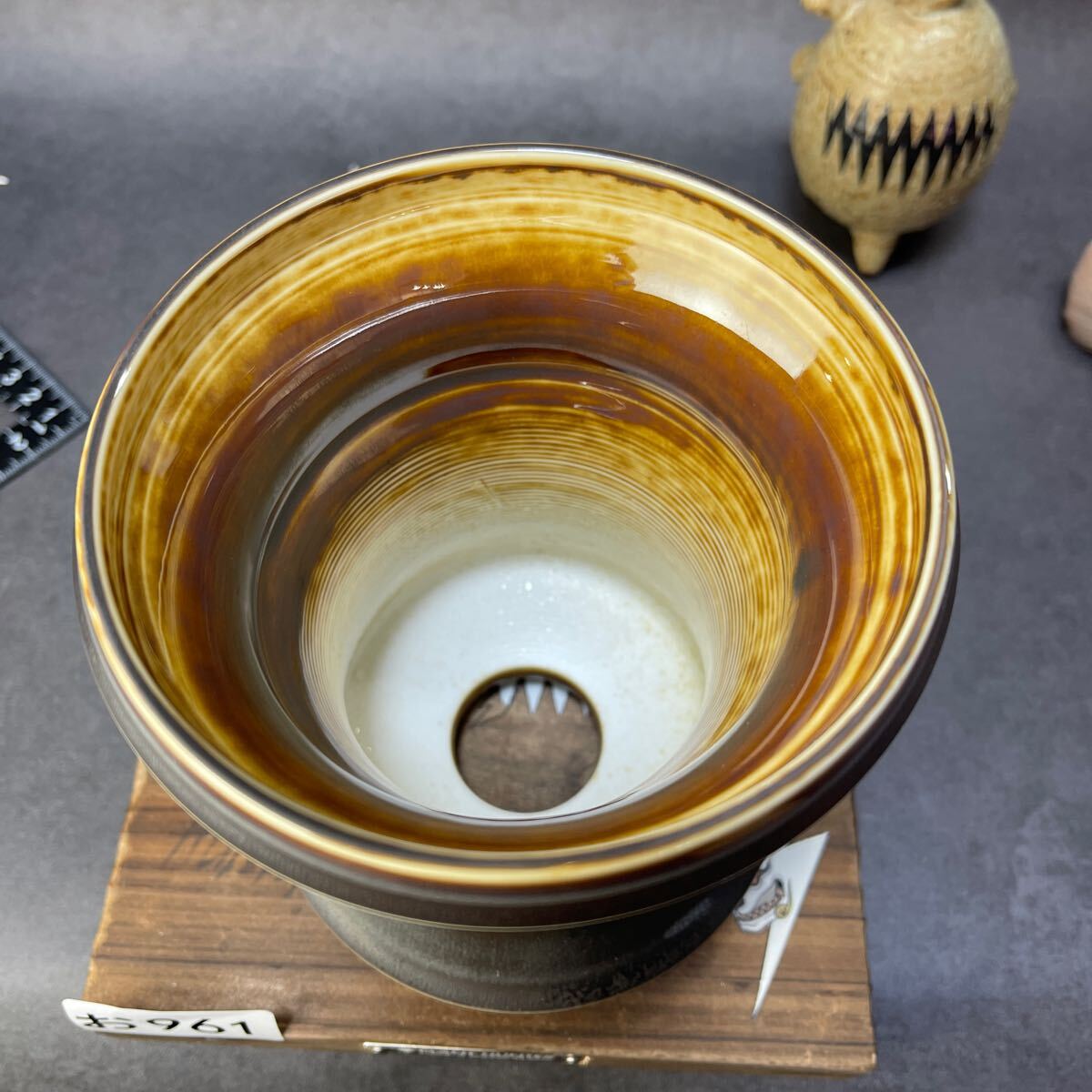 玉芳庵】日本の名匠92〈こう草(鴻陽陶園)織部釉丸／