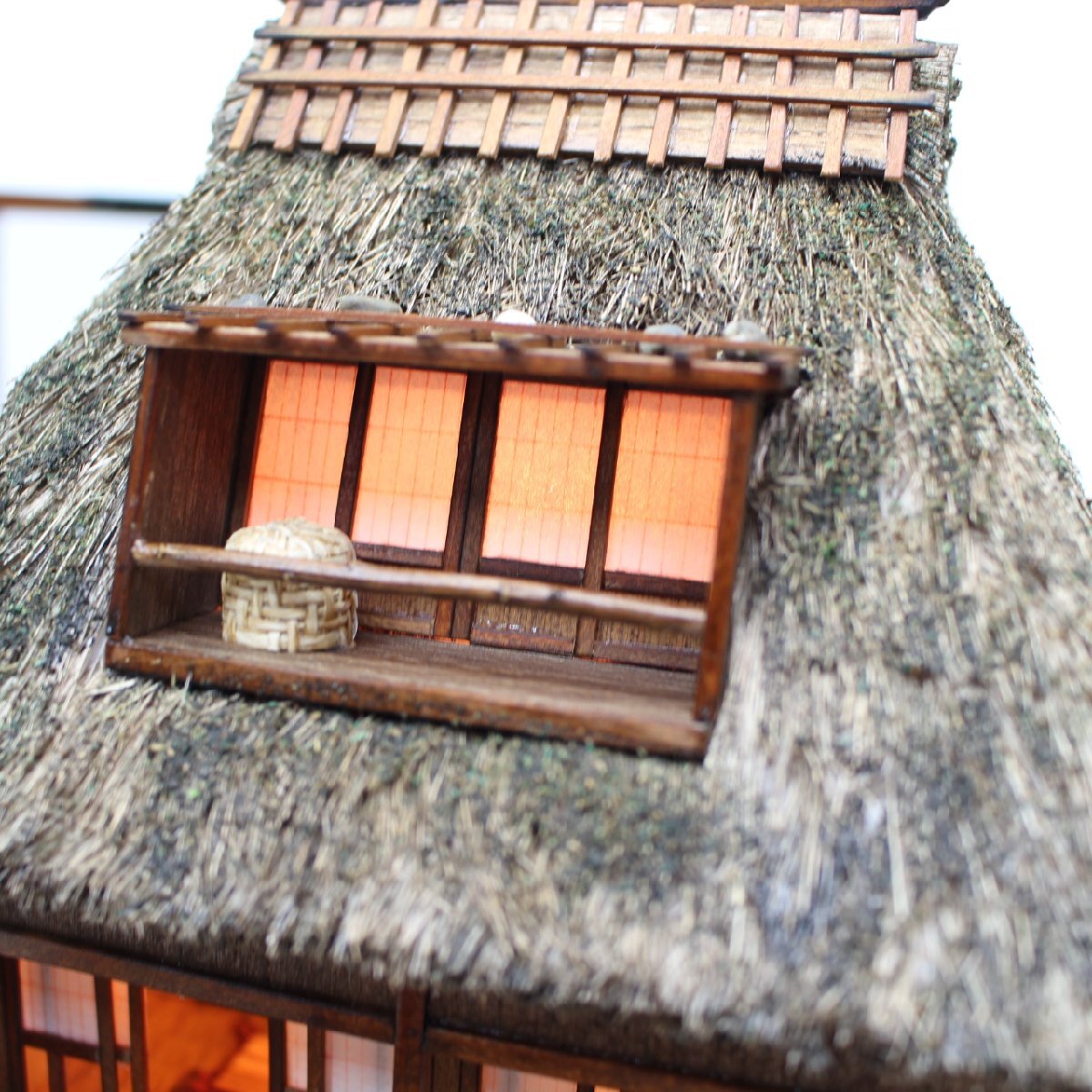 559)ふるさと工房 庵 ジオラマ 茅葺屋根 古民家 ミニチュア 模型 置物 
