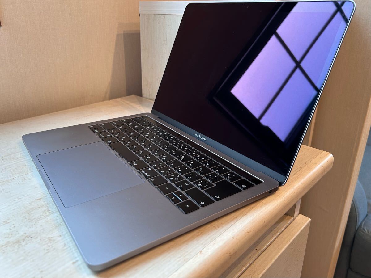 MacBook Air M1 (2020)、8GB、512GB SSD、ジャンク 1円～ジャンク品 MacBook Air (M1， 2020) ゴールド MGNE3J/A 8CPU