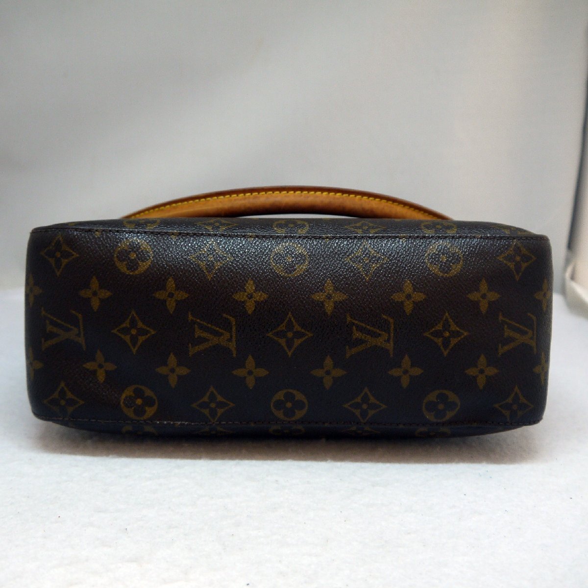 USED品・保管品 Louis Vuitton ルイヴィトン M51145 ルーピングGM 