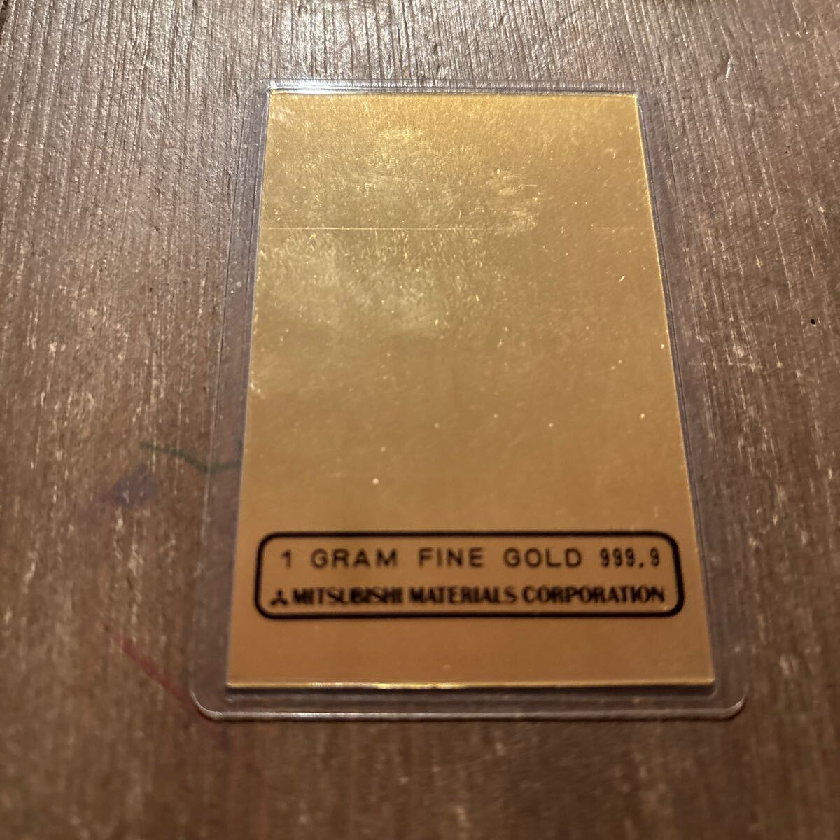 金色の書道プレート 純金99999ラミネート ラミネート 999.9 GOLD 徳力 純金カード 純金 1g TOKURIKI 公式通販