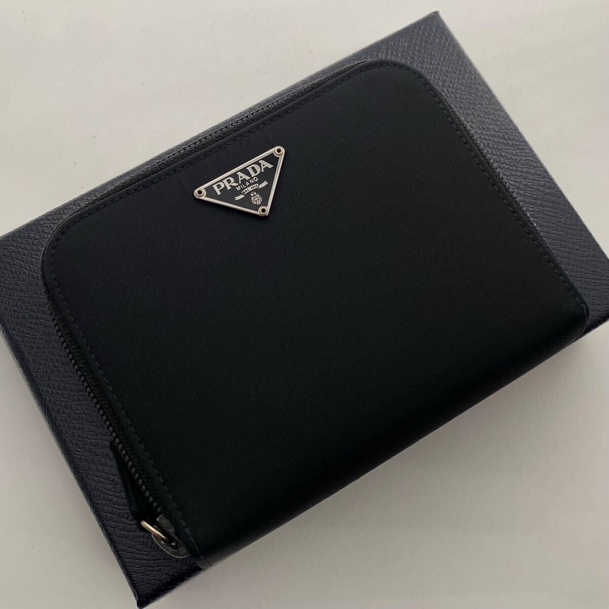 1832【極美品】プラダPRADA サフィアーノ ナイロン 二つ折り 