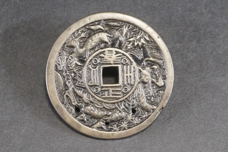136)中国古銭 絵銭 春王正月 萬寿無彊◇真正品◇猪鹿鳥透 直径約40.6mm