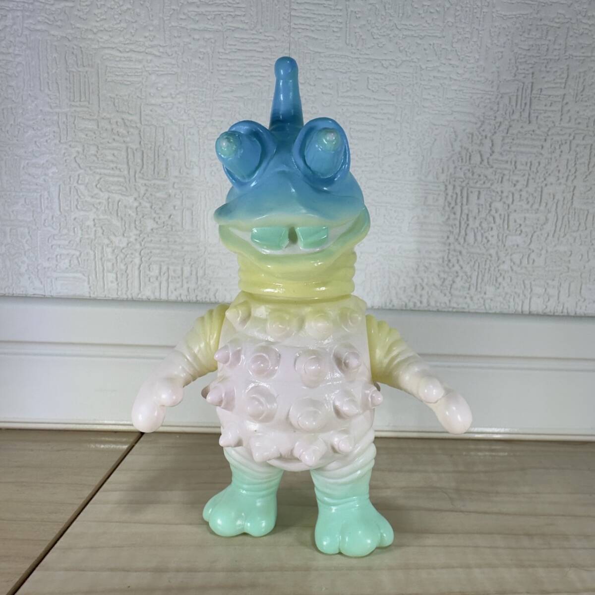 MAXTOY タイショー 蓄光コットンキャンディー ソフビ ウルトラマンレオ