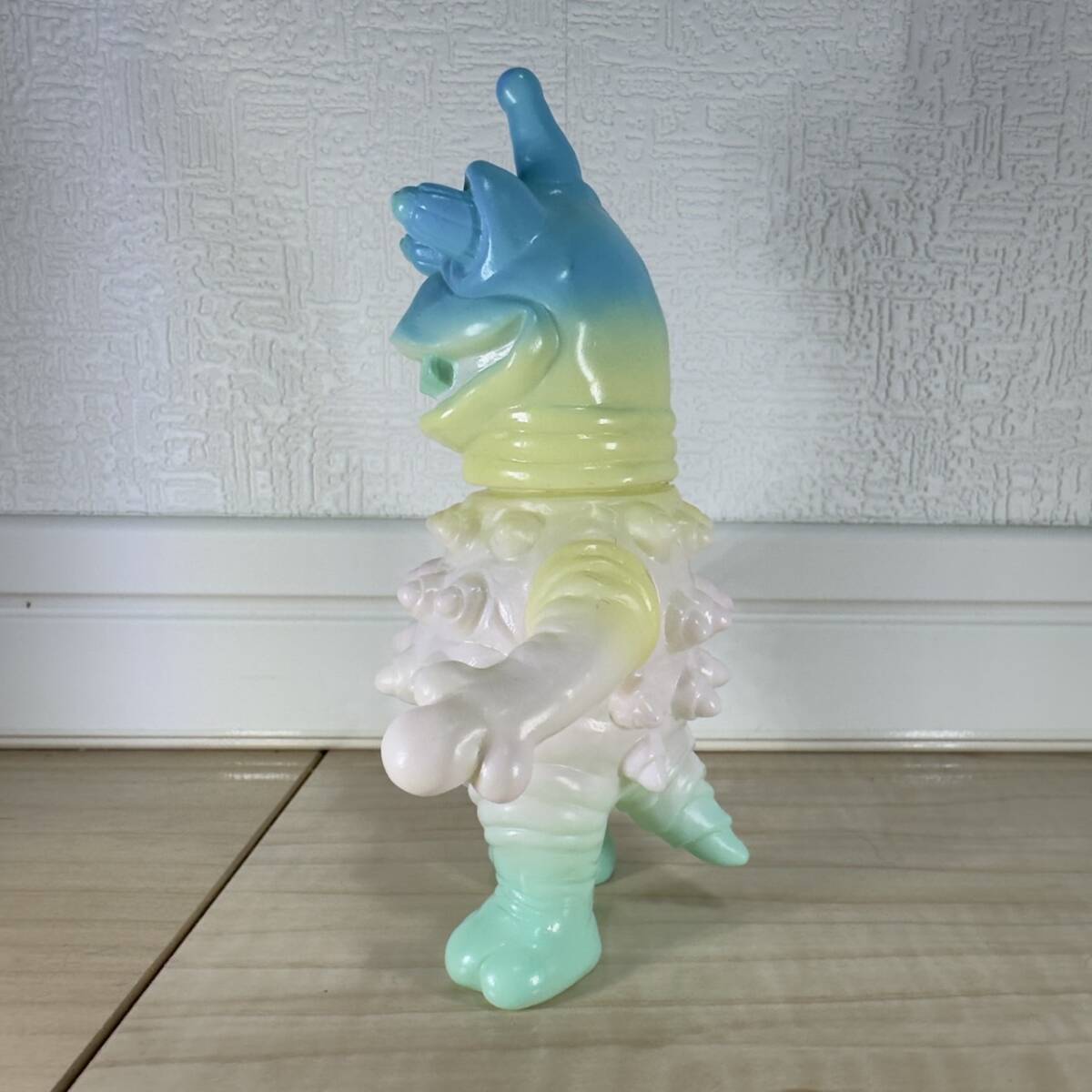 MAXTOY タイショー 蓄光コットンキャンディー ソフビ ウルトラマンレオ
