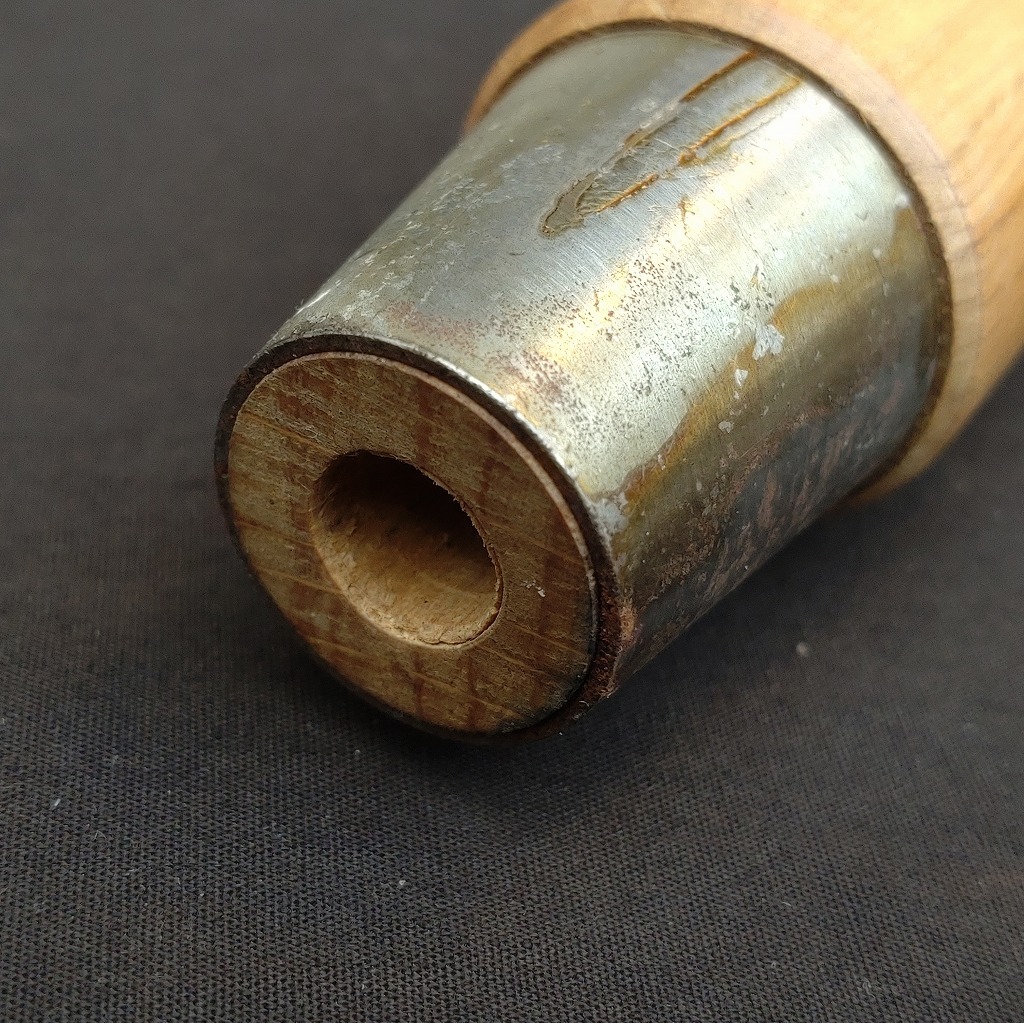 鑿の柄 特大 穴の幅約9㎜ 全長約140㎜ のみ ノミ 木製柄 未使用長期保管品 【5824】_2