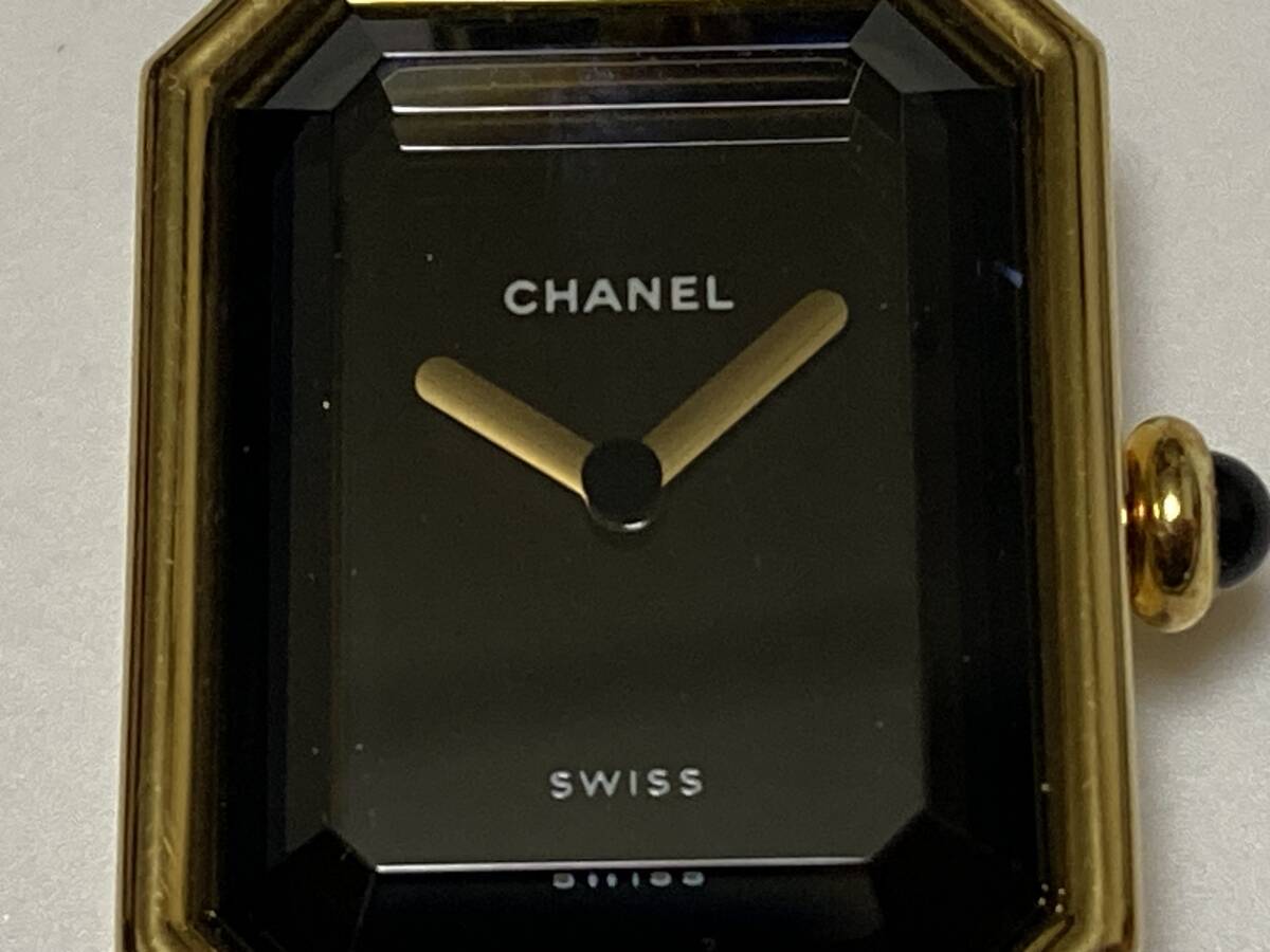 CHANEL シャネル プルミエール PLAQUE OR G 20 M ゴールド/ブラック 黒文字盤 QZ 未使用品_3