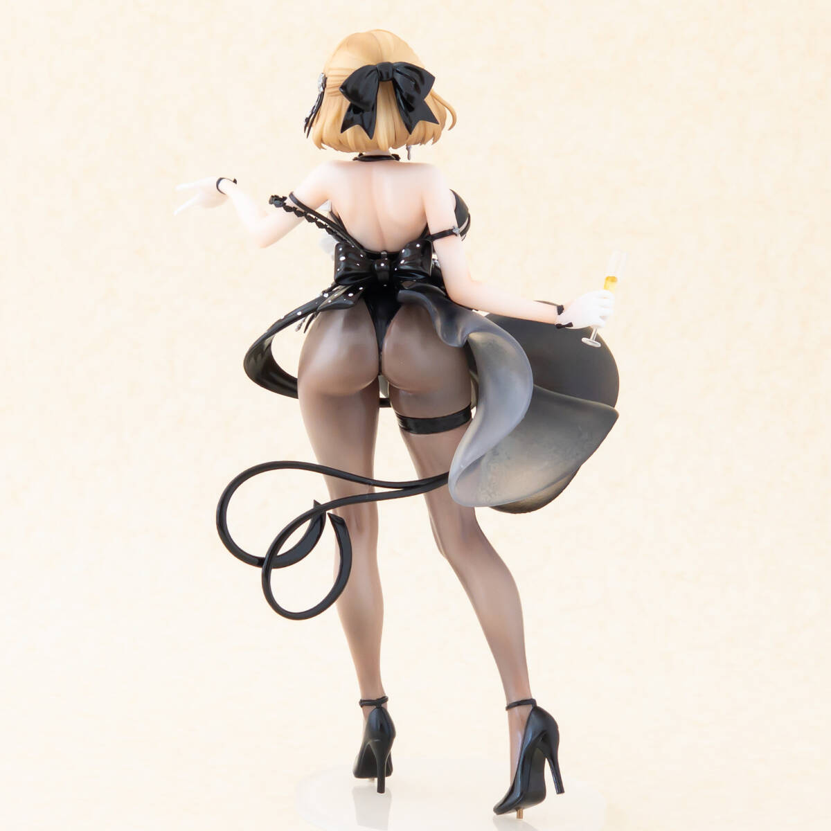 ガレージキット塗装済み完成品 アニス ドレスver. 『勝利の女神：NIKKE